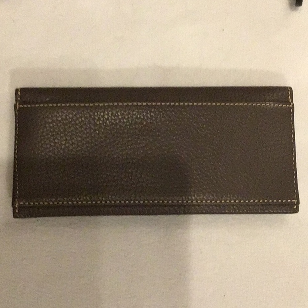 Dooney & Bourke Slim Bill And Credit Card Wallet Grey and Red interior - Picture 2 of 10